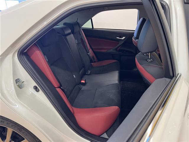 店頭在庫以外にも全国約4万台※の在庫から、ぴったりな1台をご提案します！※2023年10月現在の在庫台数です。売約済の可能性があります。