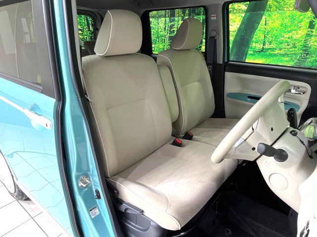 運転席シート廻りは使用感も少なく、良好な状態となっています。丁寧に使われていたことがよくわかりますね。