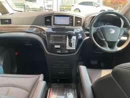 やっと見つけた希望の中古車。外観も気になりますが室内も気になります。そこで、車内の隅々まで丁寧にクリーニングして納車いたします。