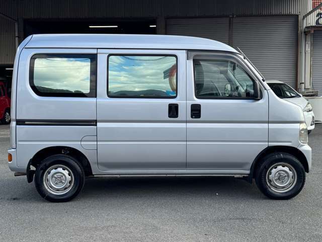 新車、中古車の事なら何なりとお問合せ下さい。