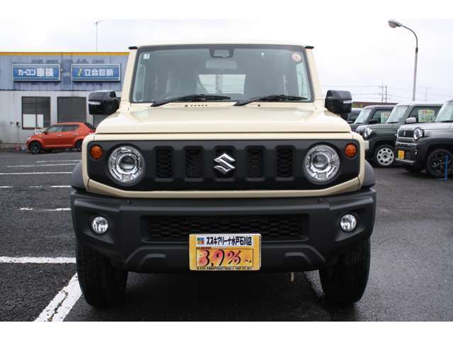 R7.3　登録済み未使用車　ジムニーシエラ　JC　4WD　4AT　LEDヘッドランプ　ヘッドランプウォッシャー　クルーズコントロールシステム　本革巻ステアリングホイール　LEDサイドターンランプ付ドアミラー