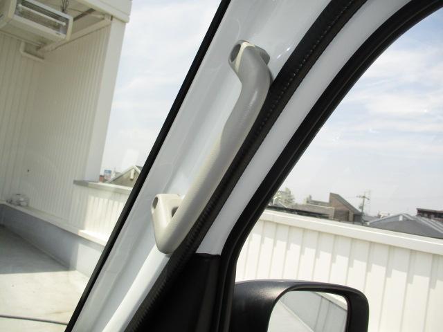 ご来店いただいた方限定販売のお車です！詳しくはスタッフまでお尋ねください