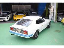 ショールームには希少車多数ございます。詳しくはHPご覧くださいませ。