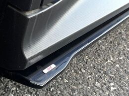 【STIエアロ】人気のSTIエアロを装備！クルマの外観がよりスタイリッシュになり、街中で存在感あふれる1台に♪将来買い替える時にもリセールに影響しやすく、価値ある人気の装備です！