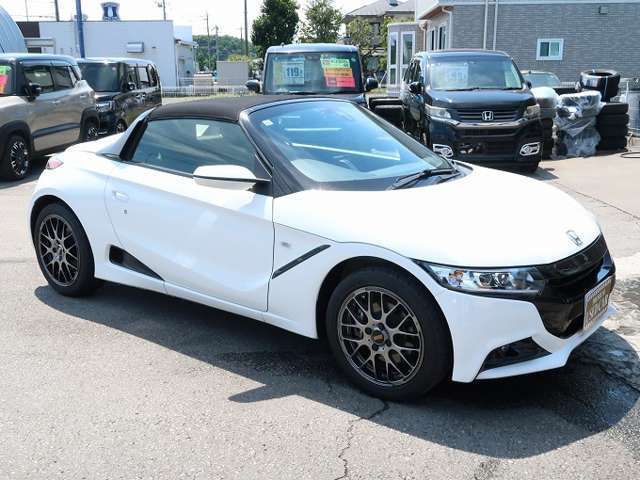ご納車までの整備も自信あります！提携の認証工場が敷地内にあるので、ご納車後のもしものトラブルにもすぐご対応可能！ご購入後も安心してカーライフをお楽しみいただけます☆困ったときはお気軽にご相談ください！