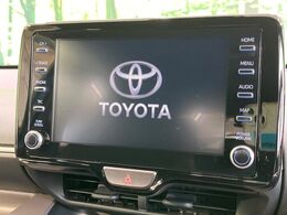 【8型ディスプレイオーディオ】お持ちのスマホやMP3プレイヤーとの無線接続で音楽再生が可能！コードで繋ぐわずらわしさも無く、手軽にお気に入りの音楽を楽しめます。