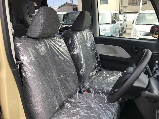 ホイールやタイヤなどのお手入れのご相談も可能です！ご購入頂いたお車を綺麗にお乗り頂けるようにサポートいたします！