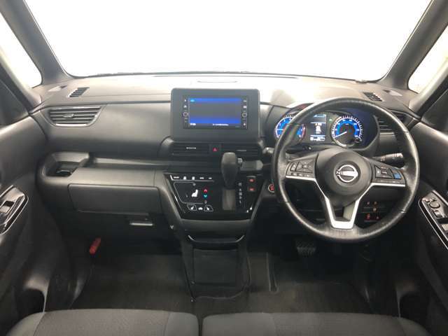 いまお乗りいただいているお車でも、気になるキズ・ヘコミが御座いましたら是非ご相談ください！保険を取り扱った修理も承っております！