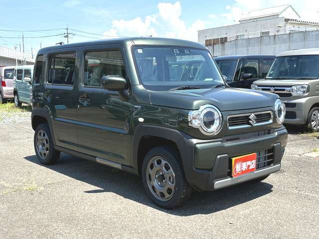 新車と同様の保証（有料）がつけられます。また各地域の店舗に最新の大型整備工場とプロメカニックが常駐しておりアフターメンテナンスもお任せください。
