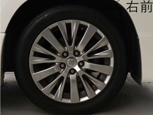 お客様のお好みの新品18インチ、19インチ、20インチホイール装着可能！ダウンサスなどローダウンも取付可能です！ヴァルドやワークなどのメーカー品も取り寄せ可能です！
