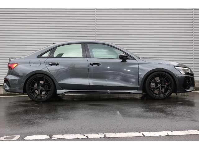 アウディジャパンの厳しい基準をクリアした認定中古車をご用意しております。「Audi Approved 相模原」