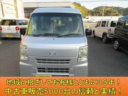 店舗は禁煙でキッズスペースも完備しておりますのでお子様連れのママも安心です(^^)/クルマに詳しくない女性のお客様にも丁寧にご説明させていただきたくさんご購入頂いておりますのでご安心ください(^^♪