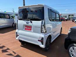代車完備しておりますので、無料で貸し出し致します。（空車次第）