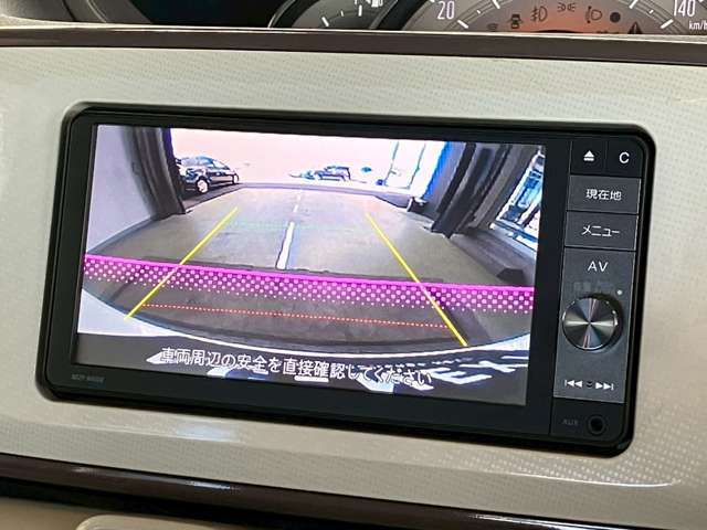 【バックモニター】狭い駐車時や、夜間のバック時に大活躍！運転スキルに関わらず、今や必須となった装備のひとつです！