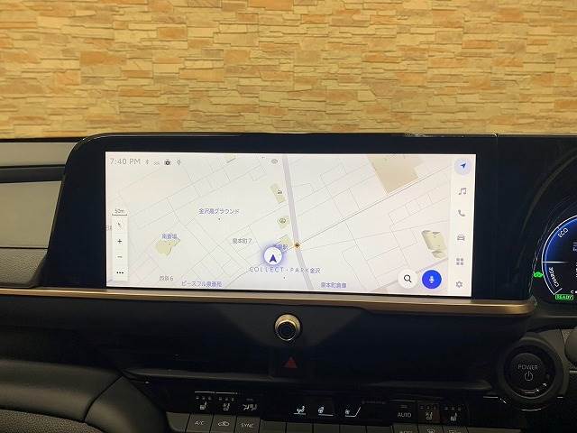 【純正メーカーナビ】装備でフルセグTV視聴やBluetooth等充実装備。