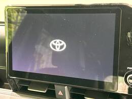 【ナビ機能付10.5インチ　ディスプレイオーディオ】大画面のディスプレイはAppleCarPlayやAndroidAutoが利用可能。大きな画面でスマホナビアプリ等が利用いただけます♪