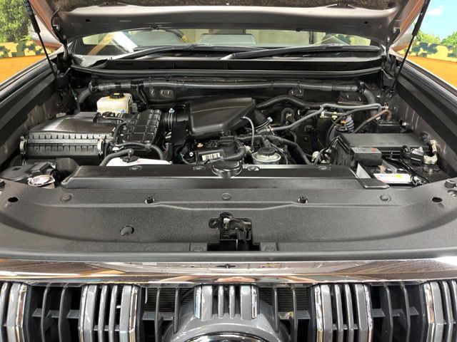 親切・丁寧な専門メカニックスタッフが応対！・車検・点検整備・事故等の修理などアフターサービスも安心。お車のカスタマイズもネクステージのサービススタッフまでご相談ください！