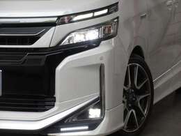 暗い夜道でも視界良好な、AUTOハイビーム付LEDヘッドライト/LEDフォグ☆