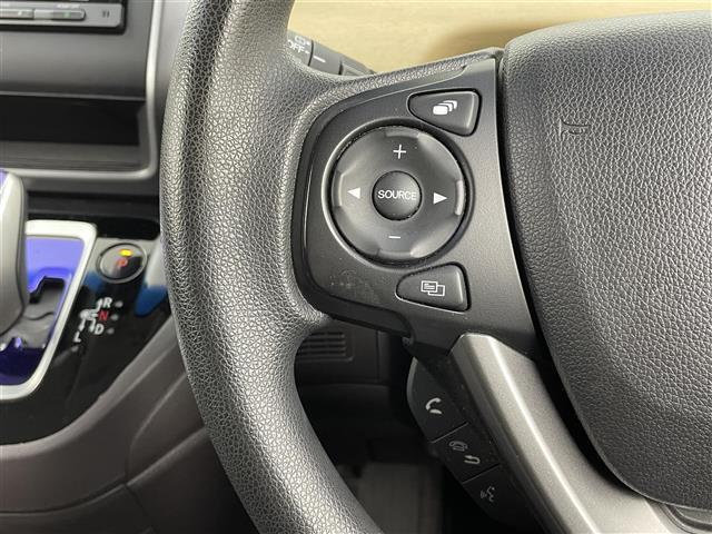 【運転席操作部】快適なドライブを楽しむための機能が装備されています！運転席から触れるので、使いやすいです！除菌プランいれていただくと、さらに清潔で安心していただけます！