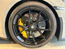 全車正規ディーラー又は、認証工場での法定12ヶ月点検を納車前整備として実施しご納車をいたします。
