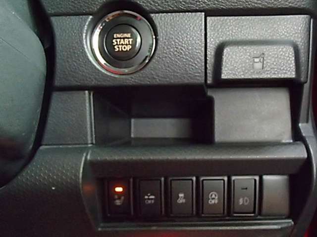 ブレーキを踏んでボタンを押すだけ！カンタン便利なプッシュスタートエンジン♪