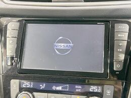 【純正8型ナビ】人気の純正ナビを装備。オーディオ機能も充実しており、Bluetooth接続すればお持ちのスマホやMP3プレイヤーの音楽を再生可能！毎日の運転がさらに楽しくなります！！
