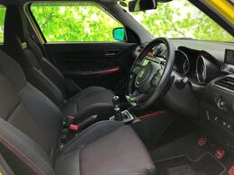 「この車の写真をもっと見たい」「状態が気になる」「この装備はついている？」どんな小さな疑問でもお気軽にお問い合わせください！