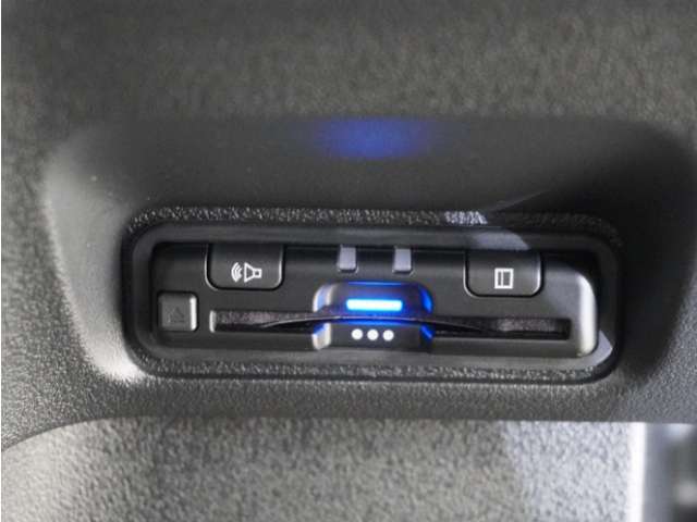 【ETC車載器】高速道路のご利用時にとても便利なETC車載器。セットアップ(費用別途)後にお渡ししとなります。