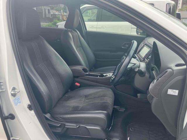 清潔で広々した座席です！是非、現車を見て体感してみてください。
