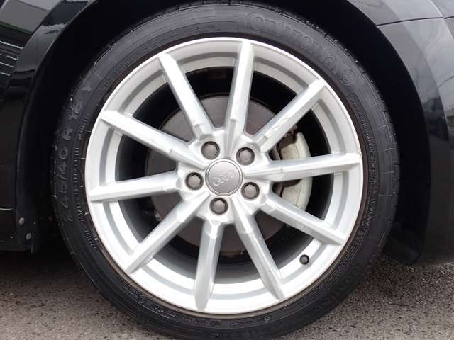 ご納車前にも細部まで心を込めてクリーニング致します！使用感を極力取り除けるよう時間をかけて仕上げます！