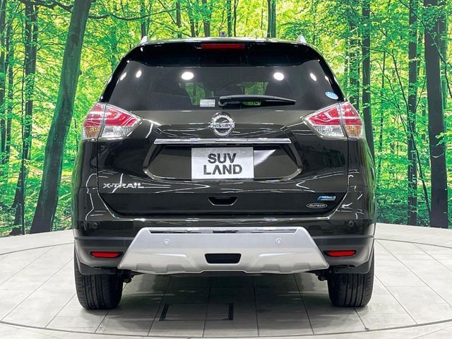 安心の最長10年・走行無制限保証（有償）をご用意。保証内容も充実はもちろん、無料点検＆オイル交換や、年中無休の全国・24時間ロードサービスも付帯されておりますのでご安心下さい。