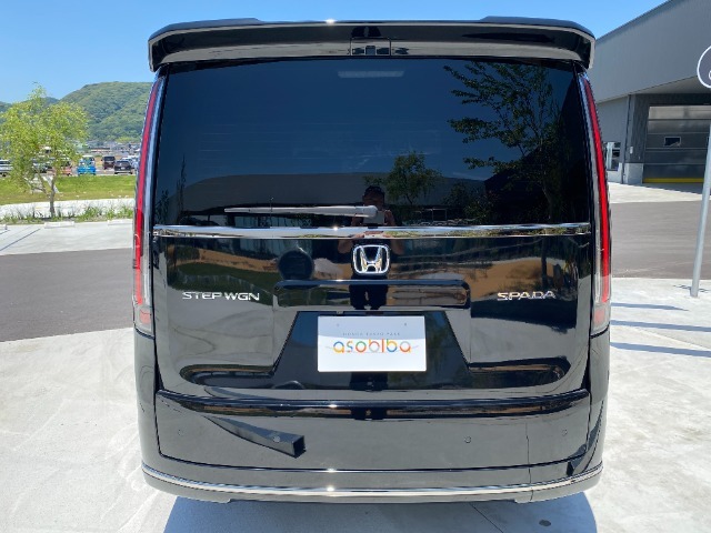 年式が新しいお車には据置クレジットがご利用可能です♪一定の金額を据え置くことで月々のお支払いをお安くできます。据置クレジットには条件がございますので、詳しくはスタッフまでお問い合わせください。