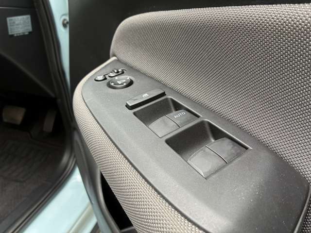 ホンダセンシング☆3ナンバーボディ☆9インチ純正SDナビ☆フルセグ☆バックカメラ☆BT☆OPドラレコ☆ルーフレール☆ETC☆アダクティブクルーズ☆パーキングソナー☆衝突軽減ブレーキ☆LEDオートライト