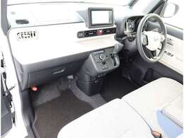 高品質カークリーニング ピカピCar 外装・内装、岐阜トヨペットの専門スタッフがシートもカーペットも綺麗に洗浄済み！プロの仕上げを是非ご確認下さいませ。