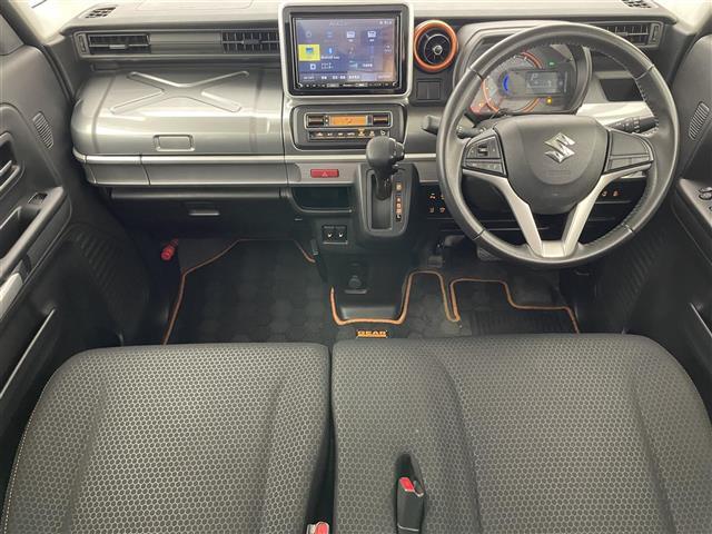 【インパネ全体】全方位で視界が広く、高い目線で運転もしやすいです！