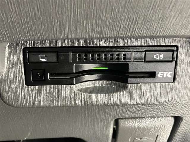 当店はサービス工場併設しておりますので、購入後の安心感が違います。何かあってもスピーディーに対応可能です。月曜定休、営業時間AM9：30～PM6：00　0568-89-8781