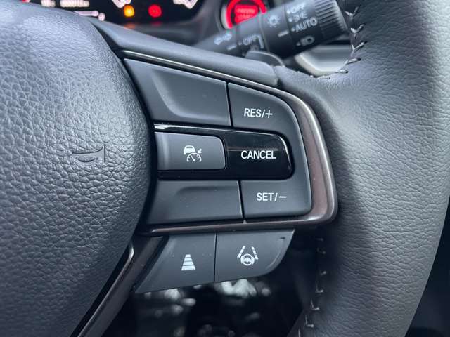 当店はお客様との会話を通じて、ライフスタイルに合ったクルマ購入の実現に尽力します。