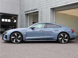 弊社元デモカー　21インチアルミホイール、ナビゲーション、スマートフォンインターフェイス、バックカメラ、ACC装備