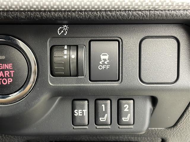 【運転席操作部】快適なドライブを楽しむための機能が装備されています！運転席から触れるので、使いやすいです！除菌プランいれていただくと、さらに清潔で安心していただけます！