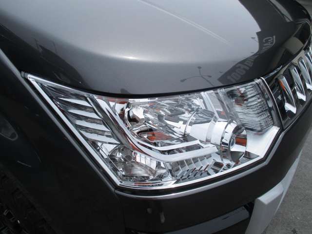 ＜両側パワースライドドア＞　＜パドルシフト＞　4WD　前席シートヒーター　社外ナビ＆テレビ　JAOSマッドガード　スマートキー　Bカメラ　ドラレコ　ドアバイザー　ビルトインETC　クルーズコントロール