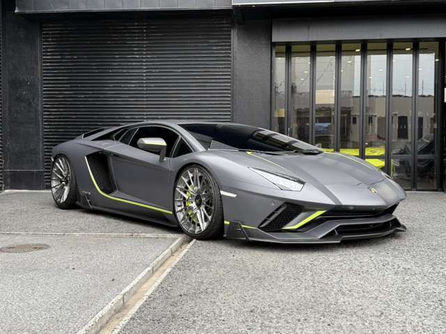 ランボルギーニ 未来志向の1400馬力電動クロスオーバー「ランボルギーニ