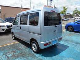 日本全国どこでも『県外登録』＆『遠方納車』可能です！！ご遠方にお住まいの方で実車をご覧いただけない方にはメールで画像をお送りすることも可能です！！まずはお気軽に販売担当『中村』までご連絡下さいね！！！