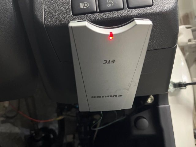 【ETC】高速道路の料金所をストレスなく通過！話題のスポットやサービスエリアに多い「スマートIC」利用時は必須のアイテムです。当店でセットアップを実施、ご納車当日からすぐにご利用いただけます！