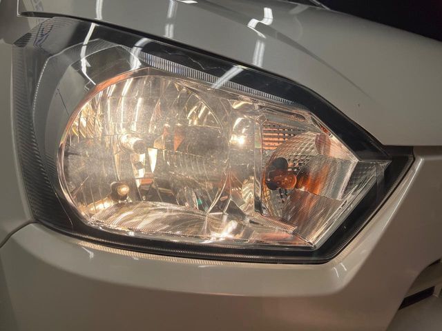 夜間や荒天時により良好な視界で安心な走行をご希望される方には【高輝度LEDヘッドライト】の取付がおすすめ！多くのお客様にご好評いただいております♪