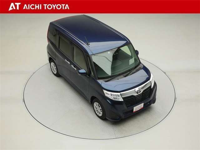 両側パワースライドドア付きだから、狭い駐車スペースなどでの乗り降りラクラク♪小さなお子さまのいるご家庭には嬉しい装備です。