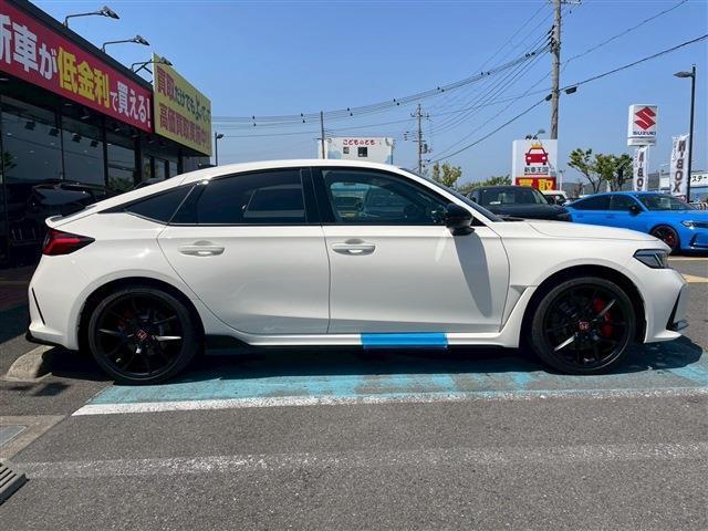 当店の車両は大量仕入れ、大量販売を行っておりますので、お客様にお安くご提供させていただいております。