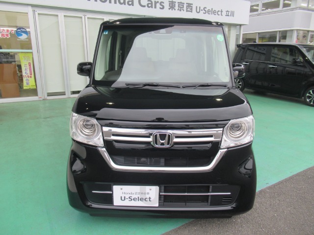 お渡し前に法定点検を実施後、ご納車いたします。整備代、消耗部品代は車両本体価格に含まれております。ホンダ車に精通した弊社サービススタッフによる整備を実施いたします。
