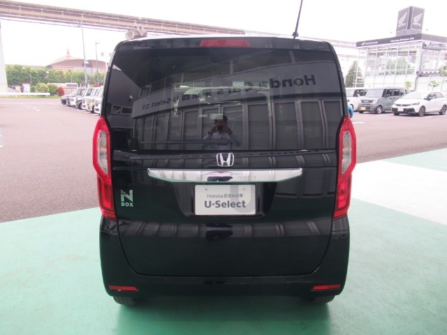 掲載中のお車でも店頭にて商談中の場合があります。予めご了解ください 。