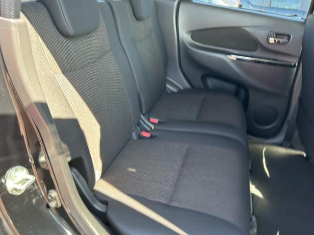 WECARS（ウィーカーズ）は全国250店舗展開！お客様が安心してカーライフをお楽しみいただけるよう社員一同心を込めてサポートいたします。