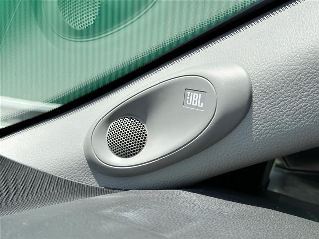 【JBL（プレミアムサウンド）】トヨタでお出かけの際には、ぜひ素敵な音楽体験を！ありふれた一日にも特別な体験を！ドライブの時間を上質な音楽でお楽しみいただけるサウンドシステムが搭載されています♪